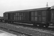 185600
