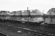 186137