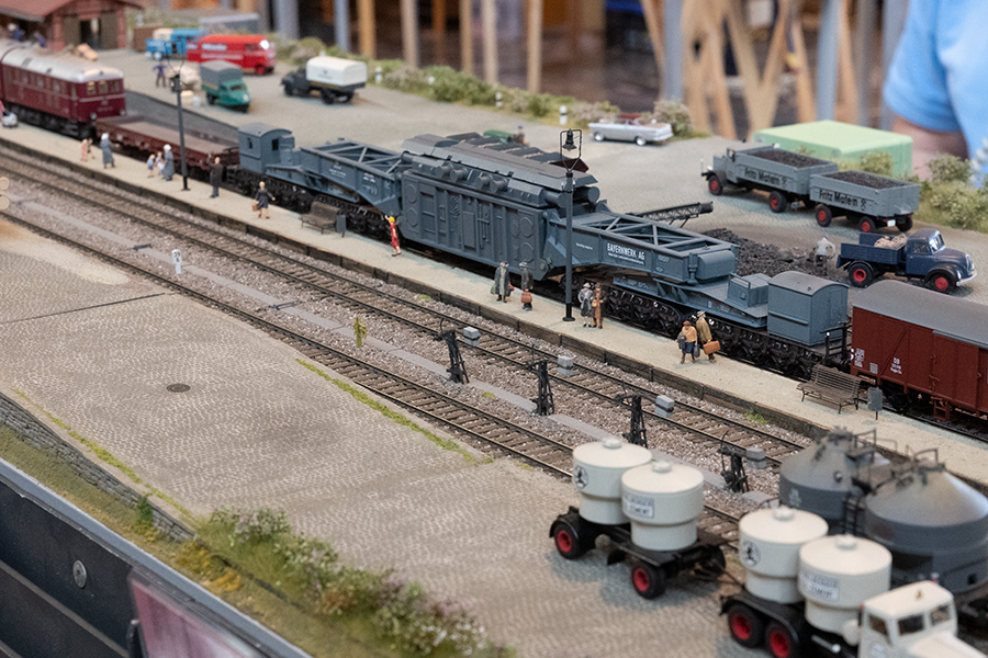 D1040505