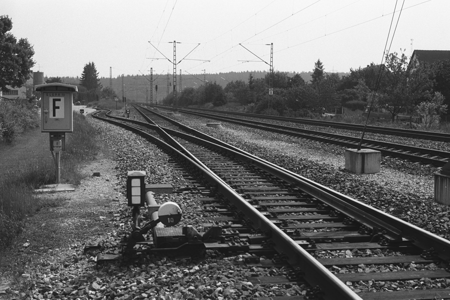 154401