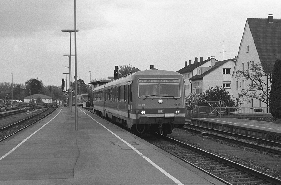 263233