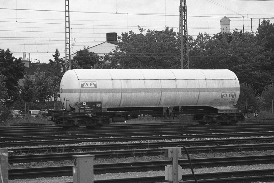 263606