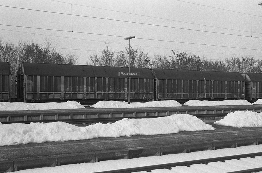 264633