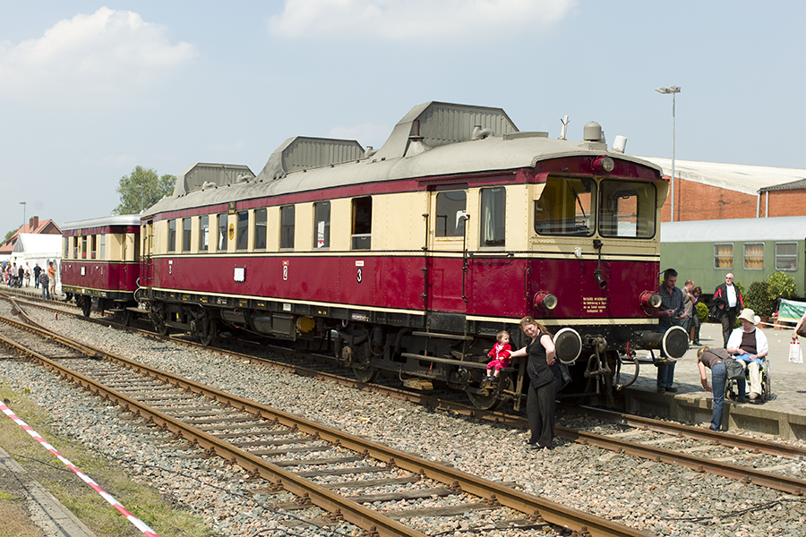 L9890328