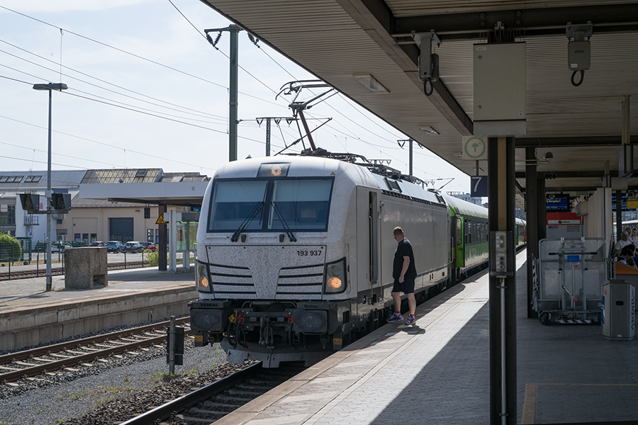 V0000993