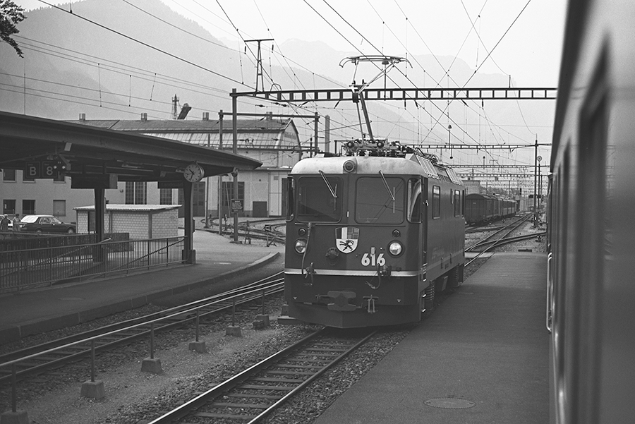 137527A