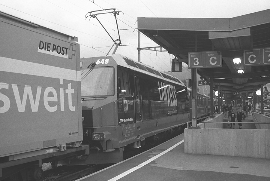 263731