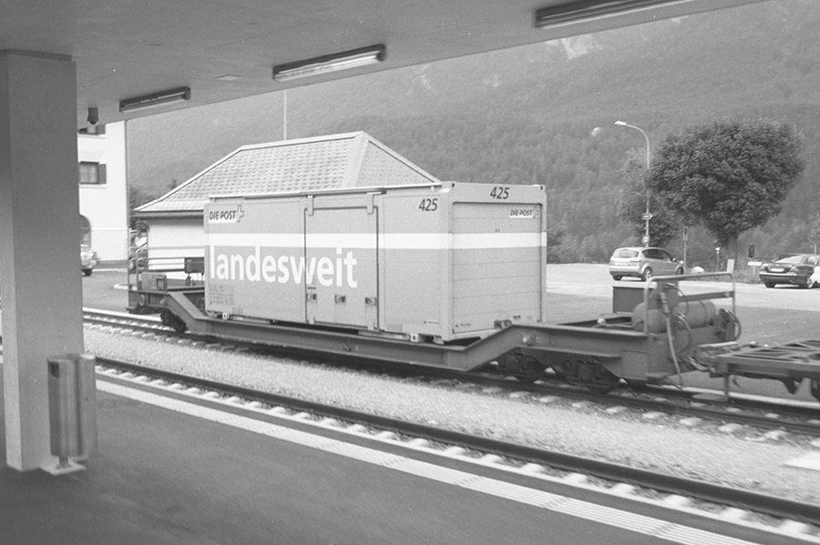 265402