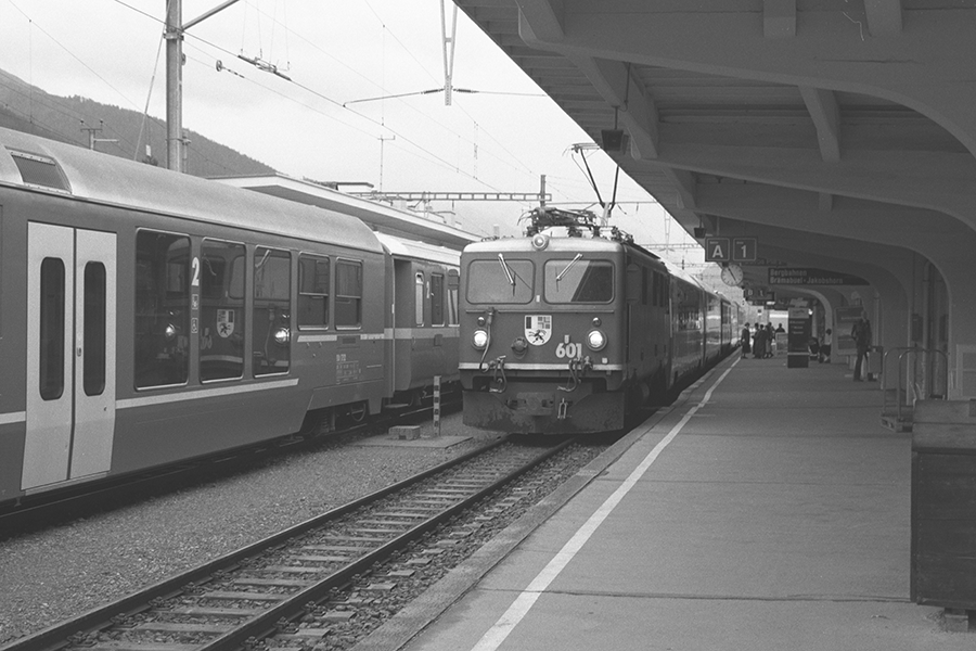 265425