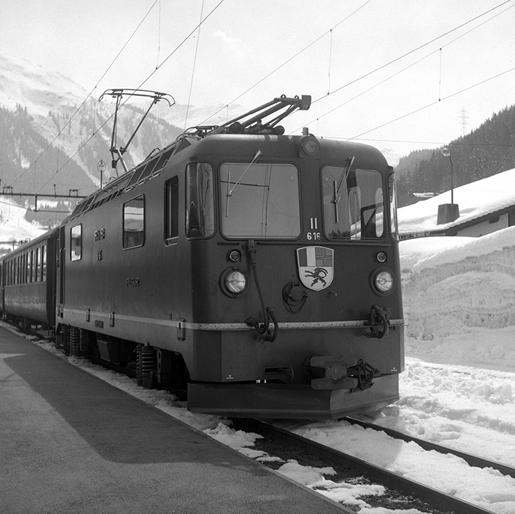 400402