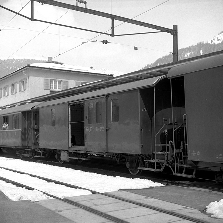 400406