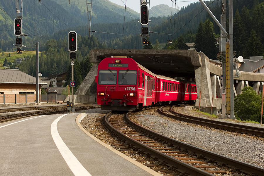 L9890573
