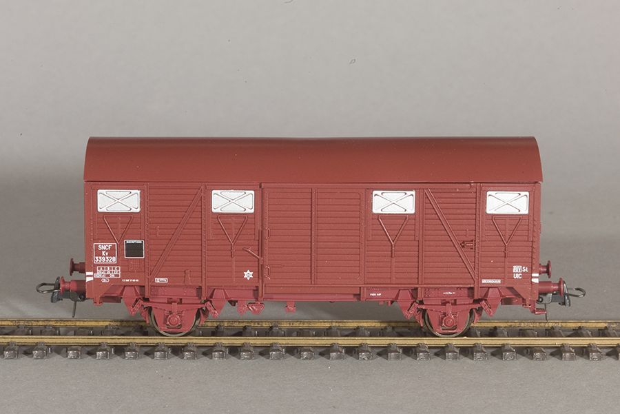 L5890004